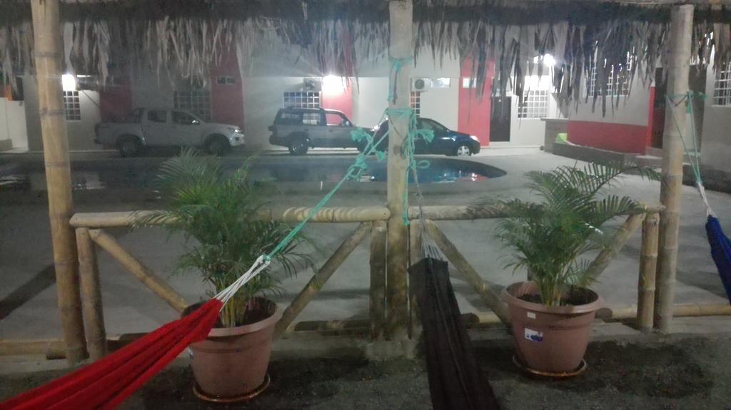 Hotel Pikeiro Blue Manta Exterior foto